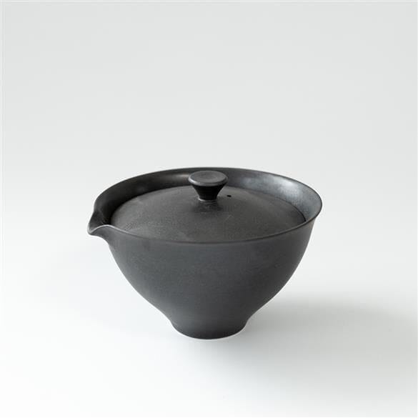A black Genyu Hohin Teapot with a 150ml capacity on a white background from Rishi Tea & Botanicals.